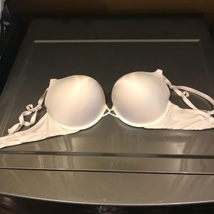 Bombshell Victoria secret push up bra